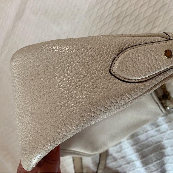 Coach - Picture 7 of 16